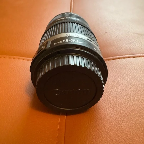 New Canon EFS 55-250 Telephoto Lens with Textured Grip